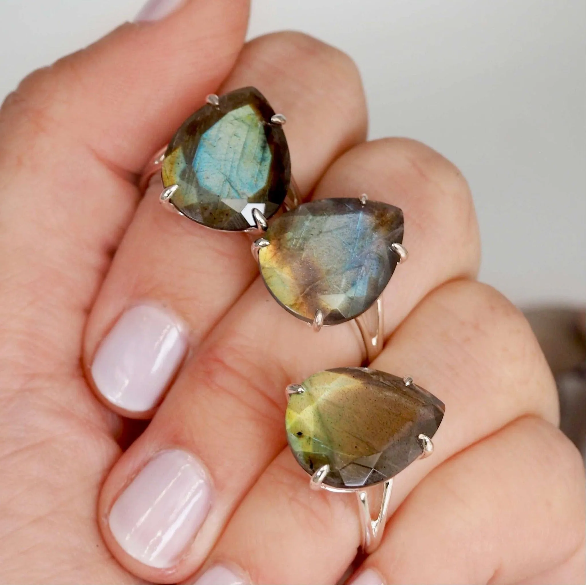 Classic Rain Drop Labradorite Ring