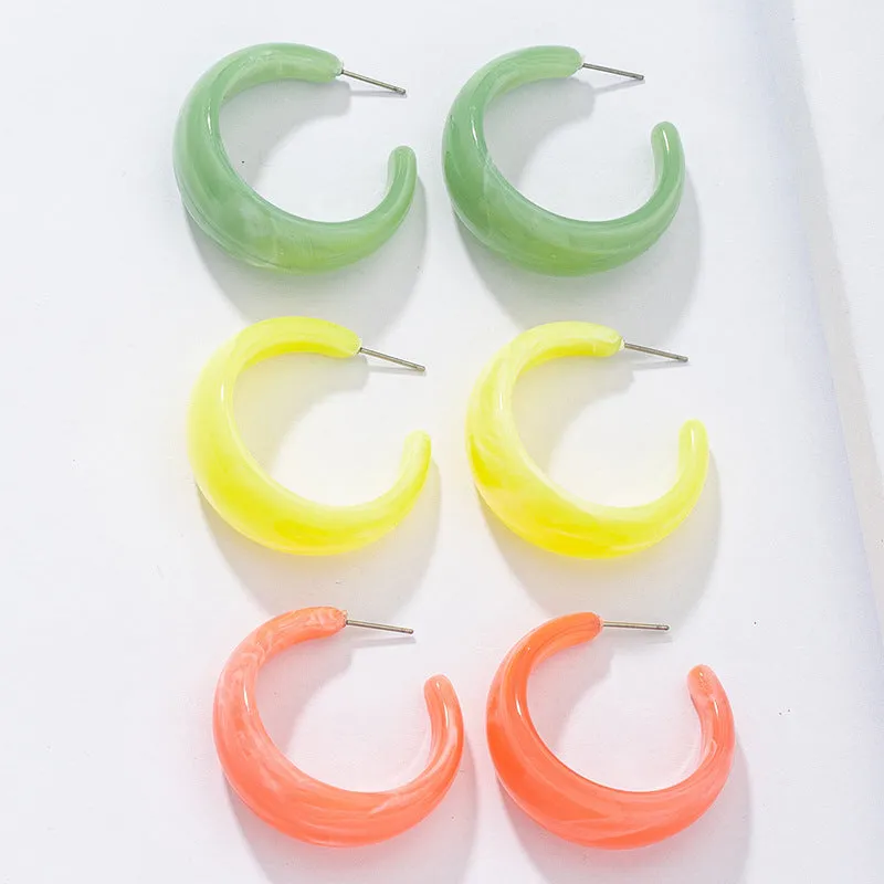 Exaggerated Resin Acrylic Earrings Set with C-Shaped Design