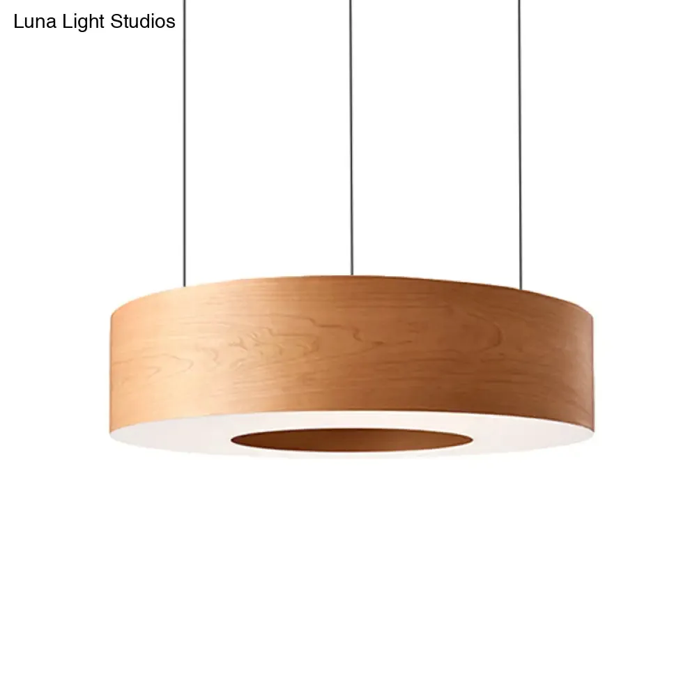 Hollowed Round Wooden LED Pendant Light for Restaurant Ceiling