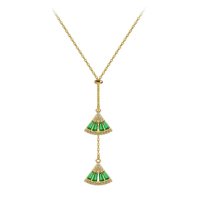 Hot Sale Classic Green white Crystal Geometric Necklace Pendant Chokers Necklace For Women Statement Jewelry