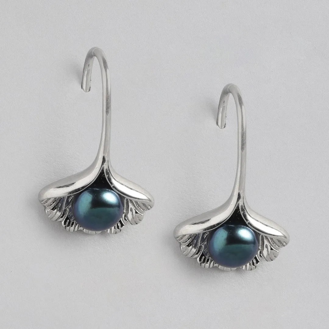 Jubilant Shell and Pearl Drop 925 Silver Earrings