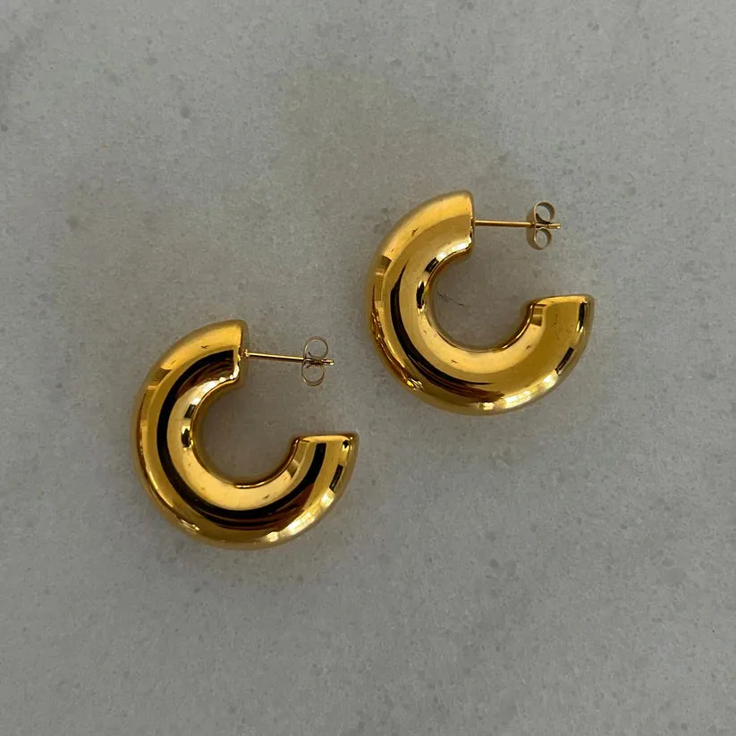 Smooth Gold Chunky Hoops